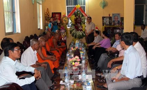 Hoạt động đón Tết Chôl Chnăm Thmây của đồng bào Khmer - ảnh 1